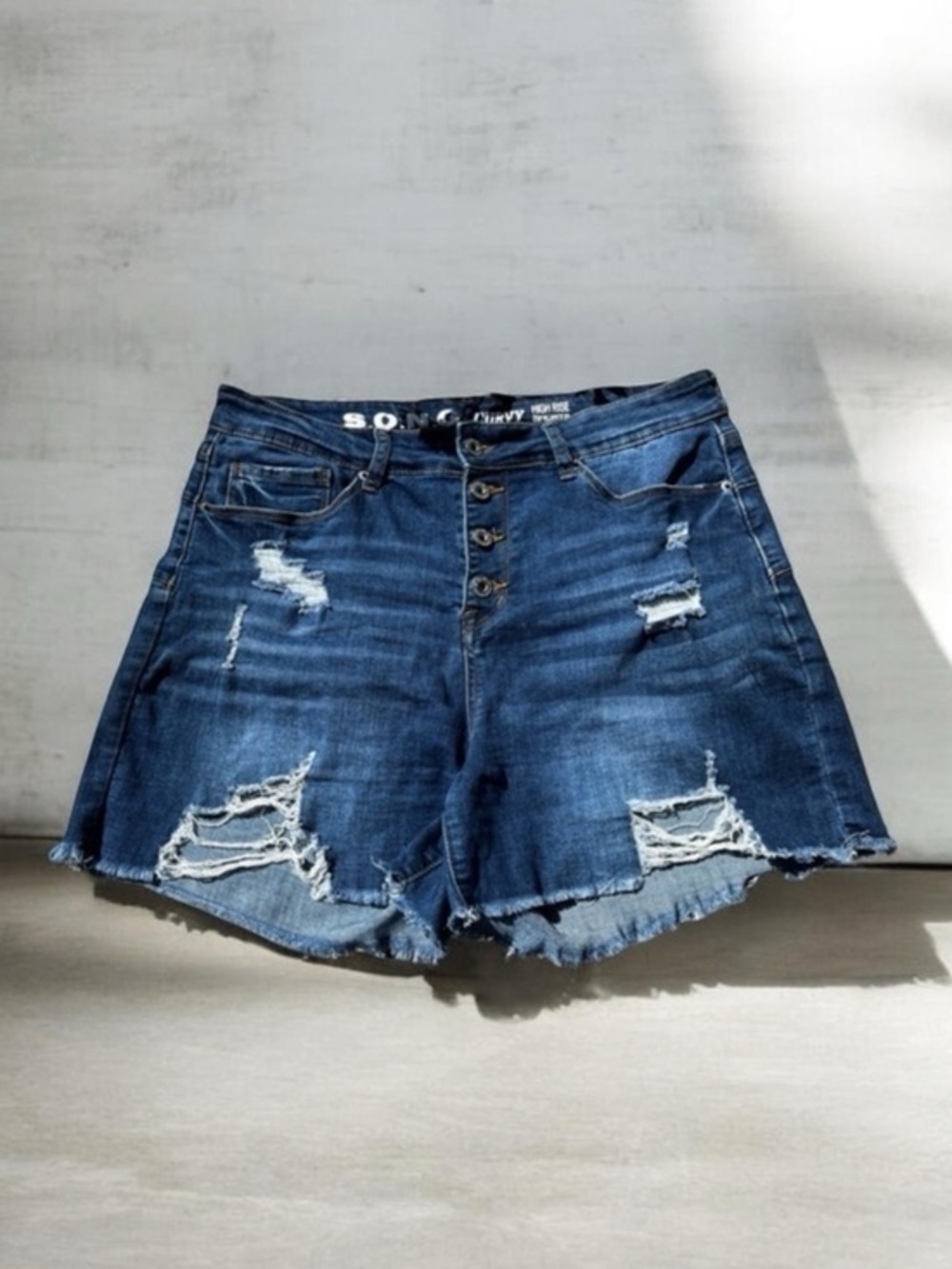 Women's Blue Denim Shorts S.O.N.G. Curvy 15/32 button up
